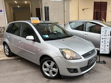 Ford Fiesta 1.4 TDCi 70CV RARA 97.000KM NUOVISSIMA