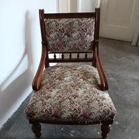 Poltrona in stile neoclassico