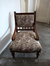 Poltrona in stile neoclassico