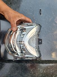 faro completo honda  sh 300 abs 