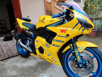 Yamaha r6