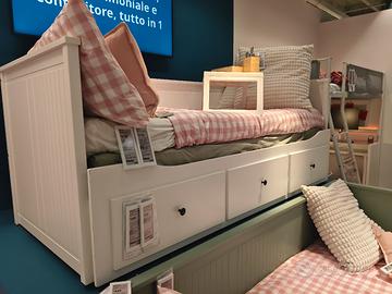 divano / letto matrimoniale /letto singolo 