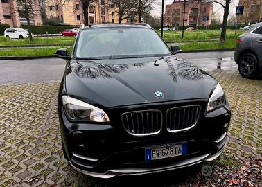 Bmw X1 SDrive18d, di colore nero