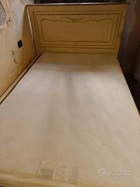 Letto singolo in stile provenzale 