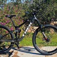 trek slash 9.8 GX 2020 bici enduro in carbonio
