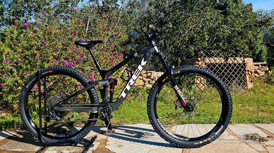trek slash 9.8 GX 2020 bici enduro in carbonio
