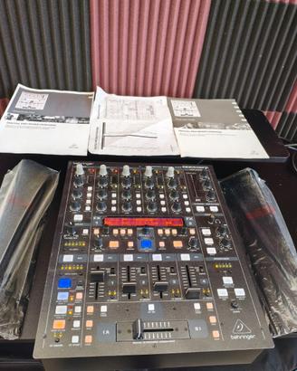 Behringer Digital PRO MIXER DDM4000 per dj
