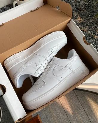 Nike Air Force 1 tg40