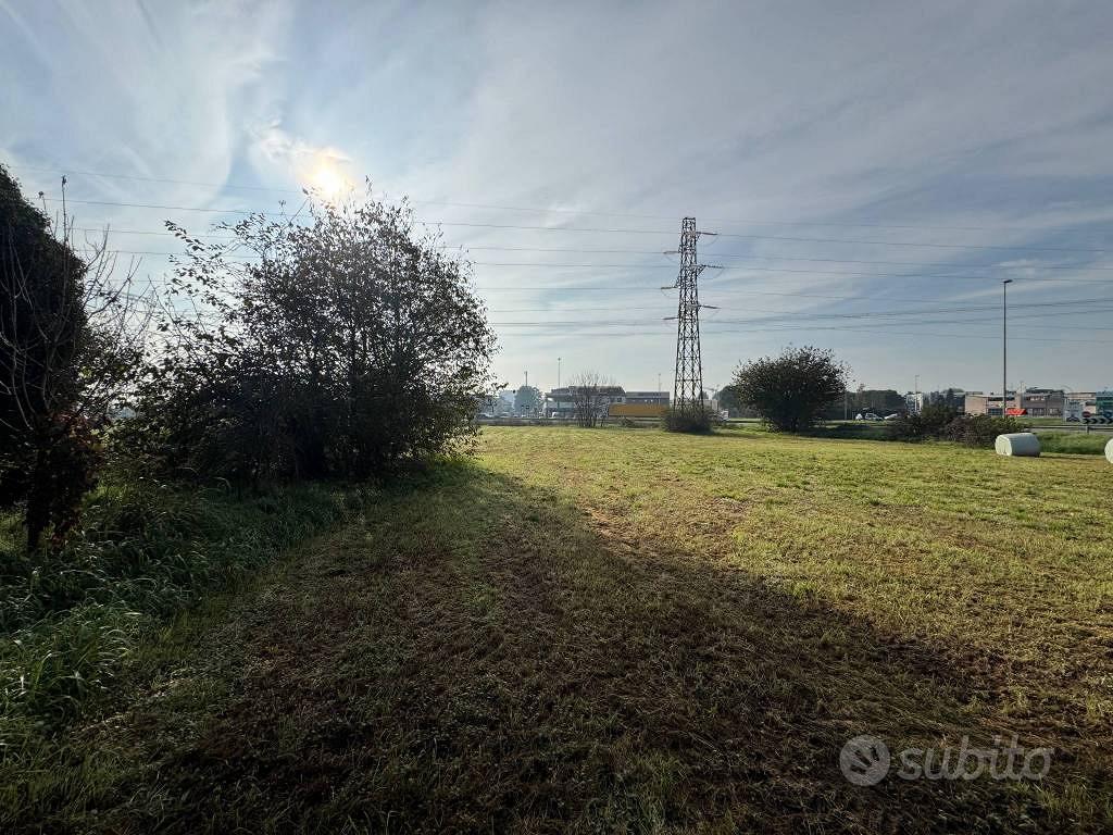 Terreno di 7800 m² a Cernusco sul Naviglio - Vista 5