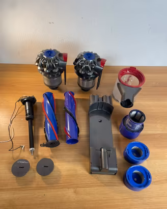 Lotto accessori e ricambi Dyson