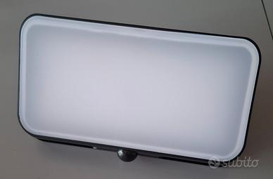 Lampada con pannello solare – NUOVA