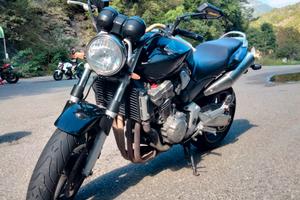 Honda Hornet 900