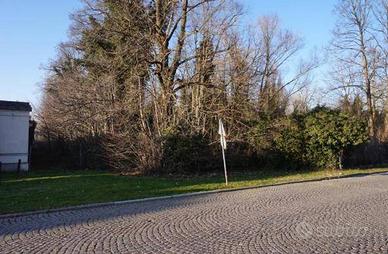 Immobile in asta di 58350 m² a Sermide e Felonica