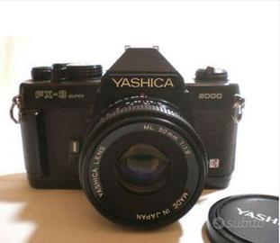 Yashica FX 3 Super 2000 Fotocamera Reflex Pellicol
