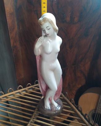statuina Ronzan