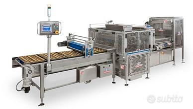 Stabilimento con macchinari pasticceria