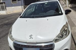 Peugeout 208 GT Line BlueHDi 100