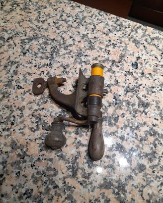 Orlatore o pressa da banco