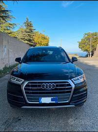 AUDI Q5 2ª serie 190CV 4X4. ANNO 2017