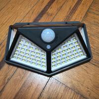 Lampada solare LED con sensore movimento