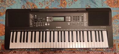 Yamaha Digital Keyboard PSR-E373