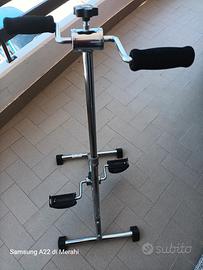 bicicletta per esercizi