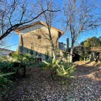 CASA DA RISTRUTTURARE IN CARATTERISTICO BORGO ...