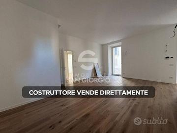 Appartamento di 158 m² con 3 locali e box auto a P