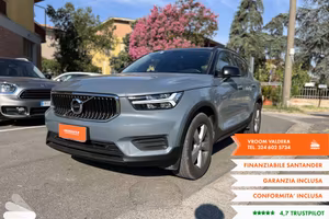 VOLVO XC40 (2017-->) XC40 T2 Geartronic Momentu...