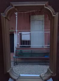 Specchio decorativo in legno 