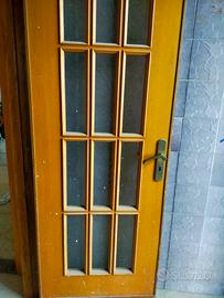 porte interne e una esterna 