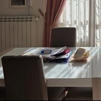 Tavolo cucina con sedie 