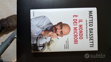 Matteo Bassetti "Il mondo è dei microbi"