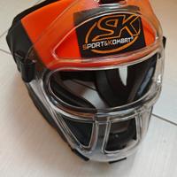 Casco nuovo taglia M per sport da combattimento 