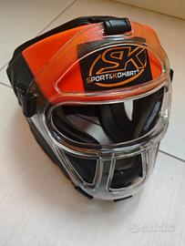 Casco nuovo taglia M per sport da combattimento 