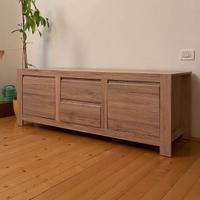 Mobile TV / credenza