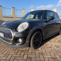 MINI cooper 1.5 diesel cambio automatico