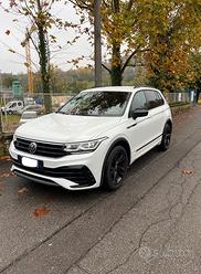 Volkswagen Tiguan R-Line 150cv dsg