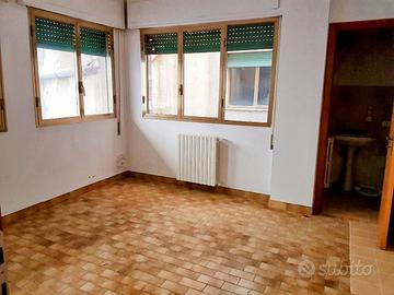 Magazzino, deposito Via Risorgimento mq 240