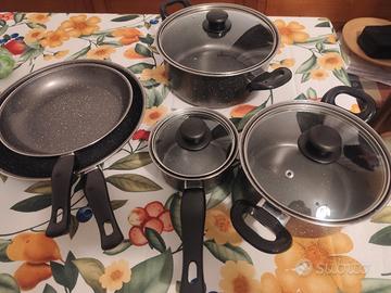 Set pentole nuove