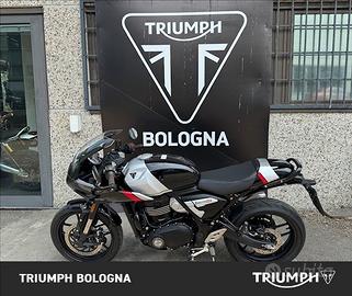 TRIUMPH Thruxton 400