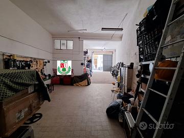 Magazzino/ Deposito di 75 mq unico ambiente