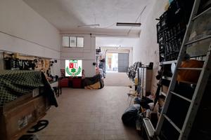 Magazzino/ Deposito di 75 mq unico ambiente