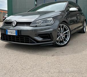 Golf R 2.0 TSI DSG 4MOTION 5p. BMT
