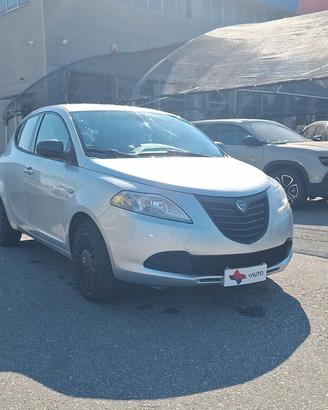 Lancia Ypsilon 1.2 69 CV 5 porte Elefantino