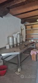 tavolo in acciaio inox pesante 