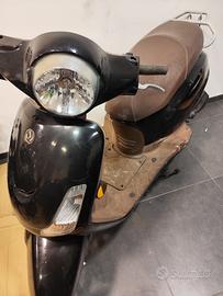 Ricambi usati scooter sym Fiddle 50 cc 4 tempi 2 v