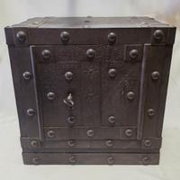 Antica Cassaforte in Ferro Inizio XIX Secolo