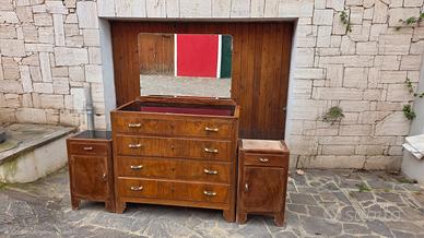 Comò e comodini con ripiano in vetro