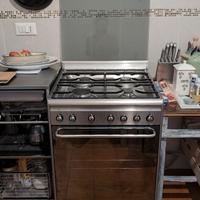 cucina gas con forno elettrico